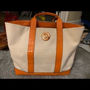 Michael Kors tote